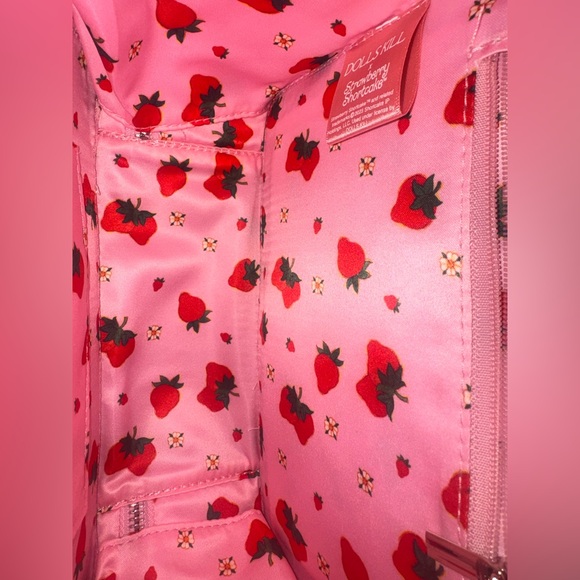 Dolls Kill x Strawberry Shortcake Lunchbox Purse - Picture 6 of 13